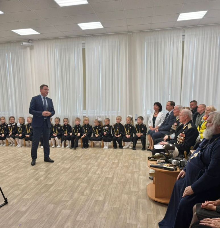 День Качи в Детском саду. Сегодня состоялось замечательное мероприятие на базе ГБДОУ "Детский сад №103", посвященное Дню поселка Кача с продолжением высадки "Аллеи Славы Героев Качи" День Качи в Детском саду. Сегодня состоялось замечательное мероприятие на базе ГБДОУ "Детский сад №103", посвященное Дню поселка Кача с продолжением высадки "Аллеи Славы Героев Качи"