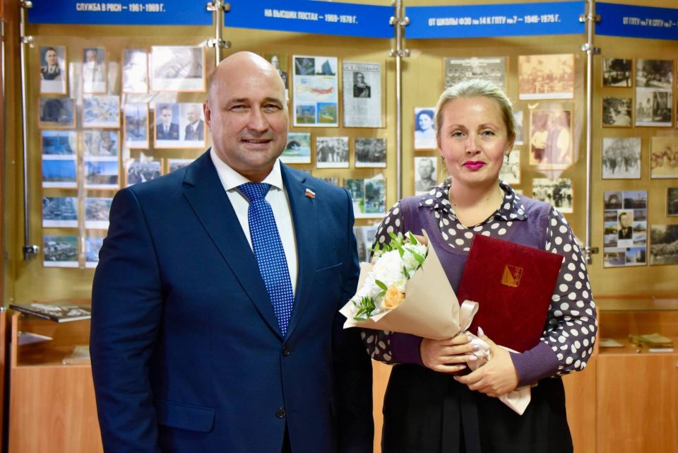 Владимир Немцев: В Севастопольском многопрофильном колледже имени А.В. Геловани поздравил коллектив с 110-летием со дня рождения выдающегося военачальника и государственного деятеля Владимир Немцев: В Севастопольском многопрофильном колледже имени А.В. Геловани поздравил коллектив с 110-летием со дня рождения выдающегося военачальника и государственного деятеля