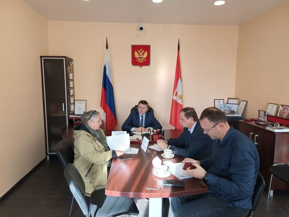 Совместный прием жителей Депутатом Законодательного Собрания города Севастополя III созыва Кулагиным Александром Андреевичем с Главой ВМО Качинского МО Васильченко Дмитрием Михайловичем Совместный прием жителей Депутатом Законодательного Собрания города Севастополя III созыва Кулагиным Александром Андреевичем с Главой ВМО Качинского МО Васильченко Дмитрием Михайловичем