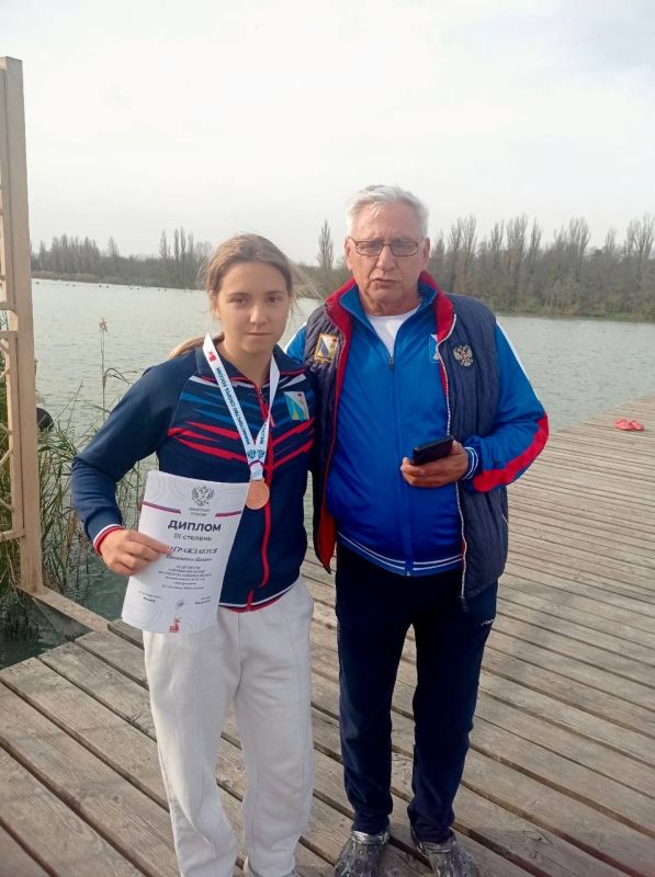 Сергей Резниченко: Александр Долгов и Полина Никитенко поднялись на пьедестал первенства России по гребле на байдарках и каноэ Сергей Резниченко: Александр Долгов и Полина Никитенко поднялись на пьедестал первенства России по гребле на байдарках и каноэ