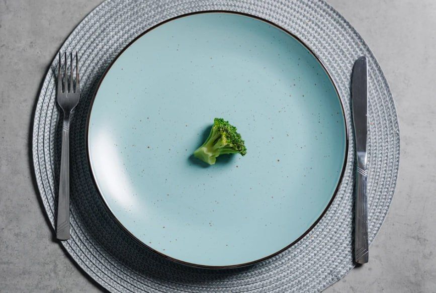 Сложные отношения с едой: севастопольский психиатр рассказал о пищевых расстройствах