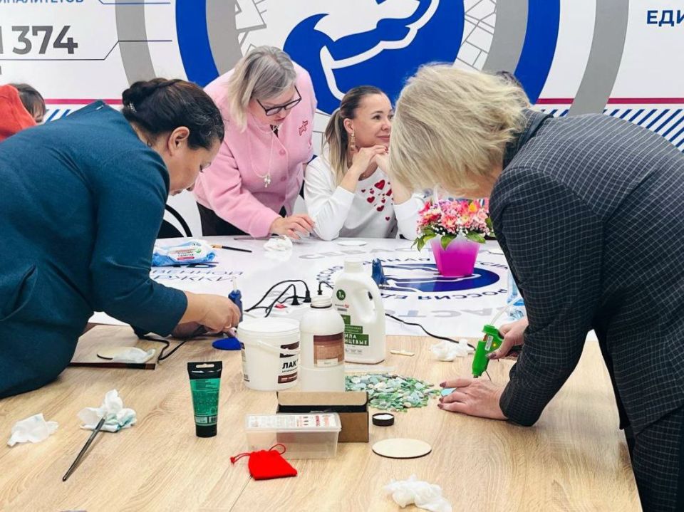 В преддверии самого нежного праздника организация "Особые дети" подготовила теплую встречу, чтобы поздравить мам детей с особенностями развития и сказать им «спасибо» В преддверии самого нежного праздника организация "Особые дети" подготовила теплую встречу, чтобы поздравить мам детей с особенностями развития и сказать им «спасибо»