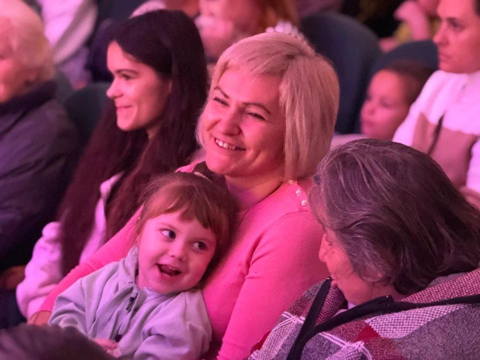 Татьяна Лобач: Накануне в доме культуры на 1-ом отделении Золотой Балки состоялся праздничный концерт «Мелодии сердечной благодарности», посвященный Дню матери Татьяна Лобач: Накануне в доме культуры на 1-ом отделении Золотой Балки состоялся праздничный концерт «Мелодии сердечной благодарности», посвященный Дню матери