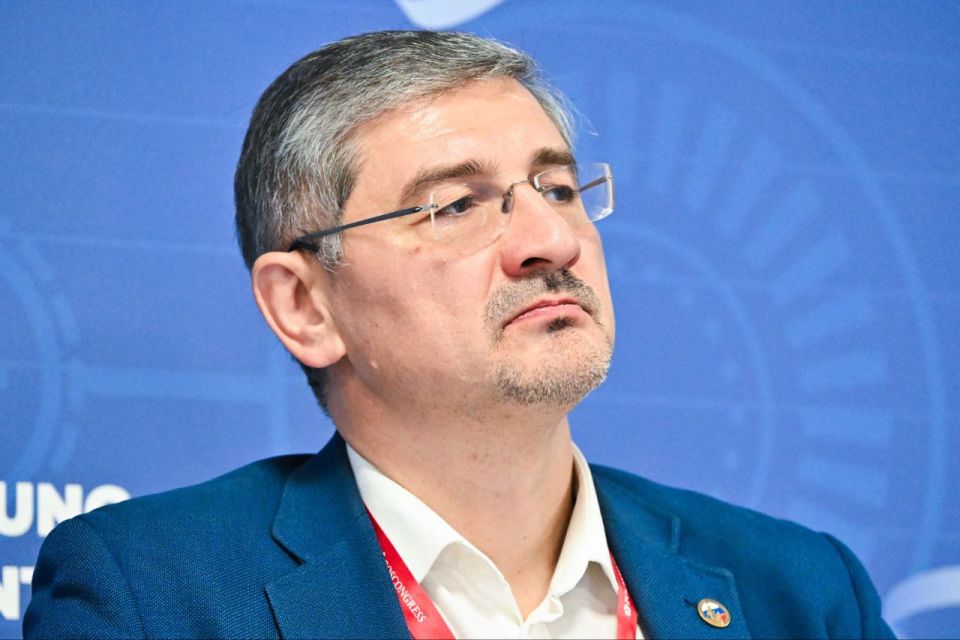 #. ...&quot;   ,    !&quot;))