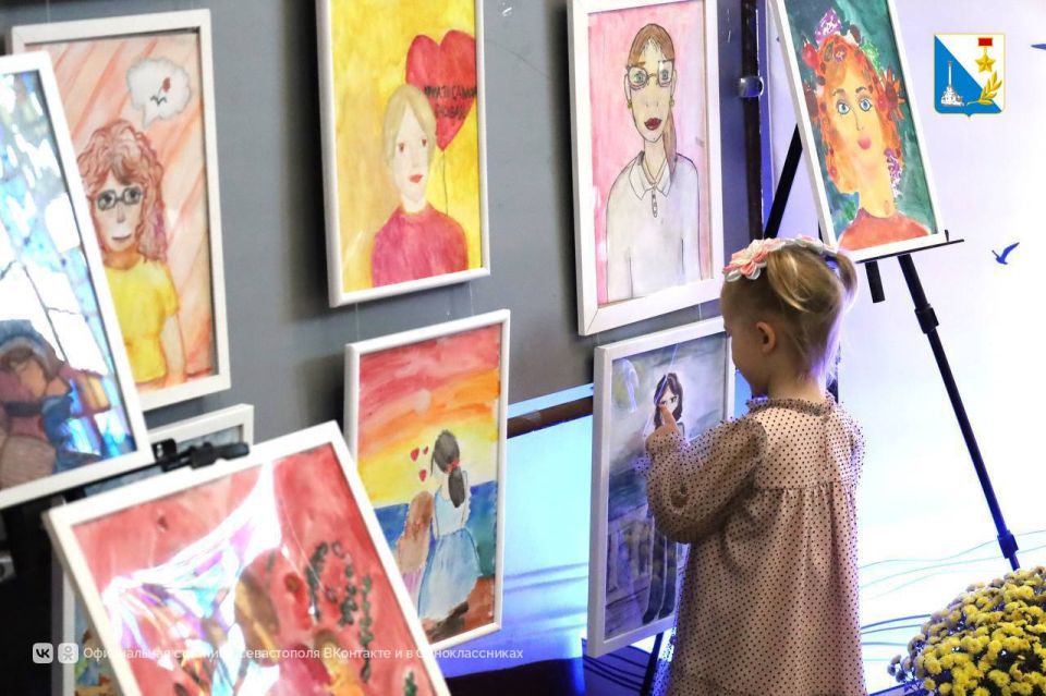 В Севастополе прошел восьмой фестиваль «Семья талантами богата» В Севастополе прошел восьмой фестиваль «Семья талантами богата»