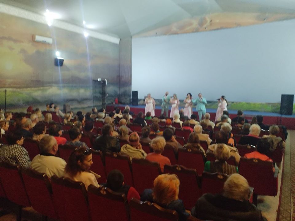 Александр Кулагин: Для наших самых любимых мам в честь Дня матери мы организовали праздничный концерт в кинотеатре "Моряк" на Северной стороне Александр Кулагин: Для наших самых любимых мам в честь Дня матери мы организовали праздничный концерт в кинотеатре "Моряк" на Северной стороне