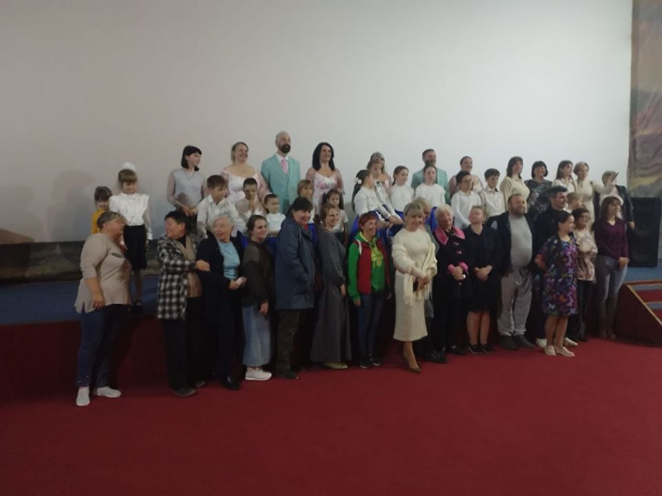 Александр Кулагин: Для наших самых любимых мам в честь Дня матери мы организовали праздничный концерт в кинотеатре "Моряк" на Северной стороне Александр Кулагин: Для наших самых любимых мам в честь Дня матери мы организовали праздничный концерт в кинотеатре "Моряк" на Северной стороне