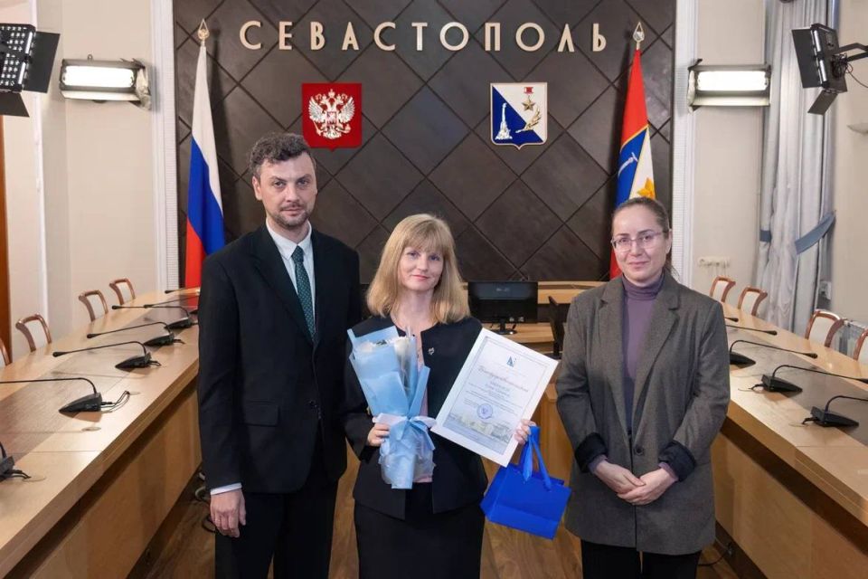 Ставьте , если вам нравятся новости в канале Департамента образования и науки Севастополя Ставьте , если вам нравятся новости в канале Департамента образования и науки Севастополя