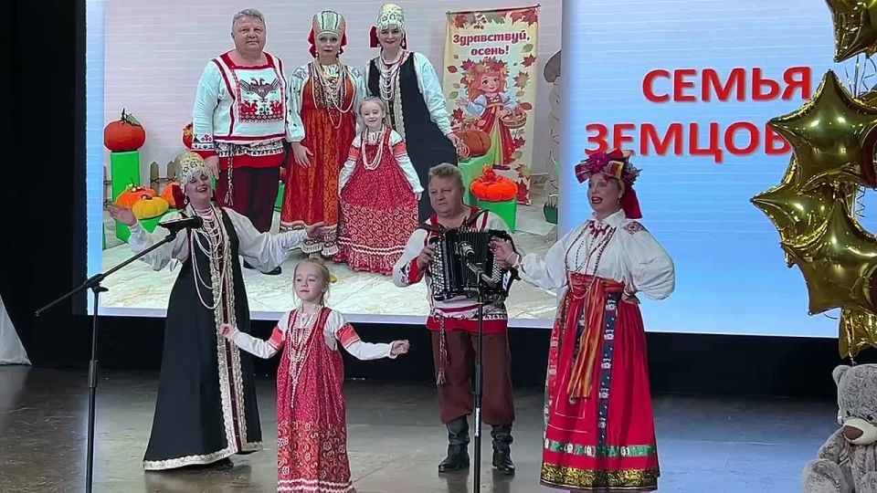 Семья талантами богата, а главный источник вдохновения и мотиватор – это мама