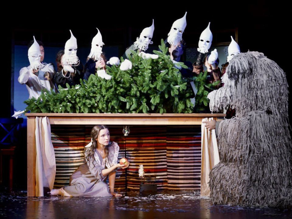 Домашний театр и пушкинское чудо на сцене СевТЮЗа Домашний театр и пушкинское чудо на сцене СевТЮЗа