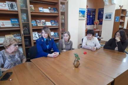 В консультационном пункте на базе Центральной городской библиотеки им. Л.Н. Толстого состоялся ежемесячный правовой час, организованный прокуратурой города Севастополя