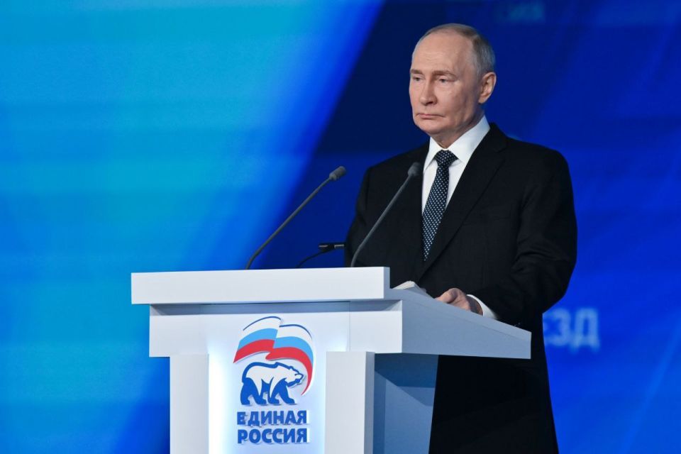 Дмитрий Белик: 1 декабря Всероссийской политической партии «Единая Россия» исполняется 24 года Дмитрий Белик: 1 декабря Всероссийской политической партии «Единая Россия» исполняется 24 года