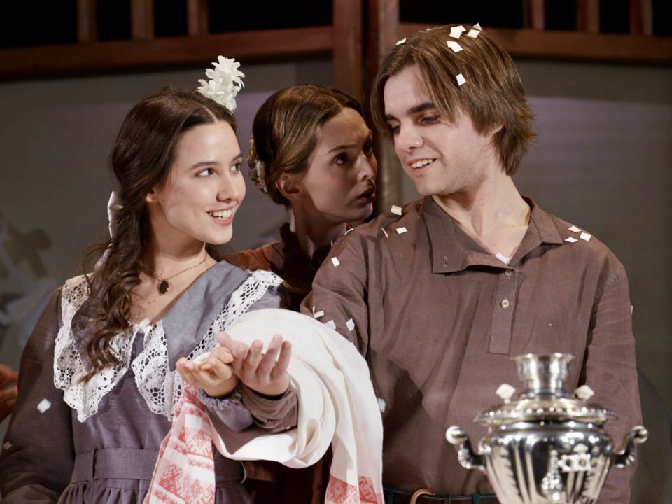 Домашний театр и пушкинское чудо на сцене СевТЮЗа Домашний театр и пушкинское чудо на сцене СевТЮЗа