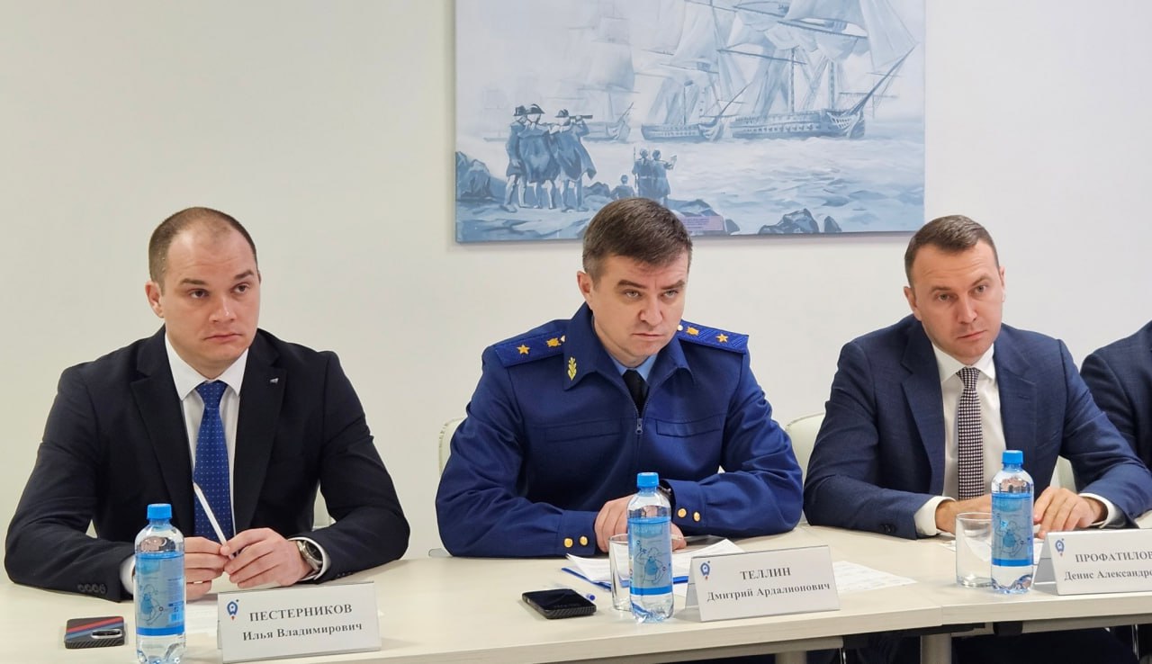 Первый заместитель прокурора города Севастополя Дмитрий Теллин в рамках Всероссийского дня приема предпринимателей провел личный прием субъектов хозяйствования