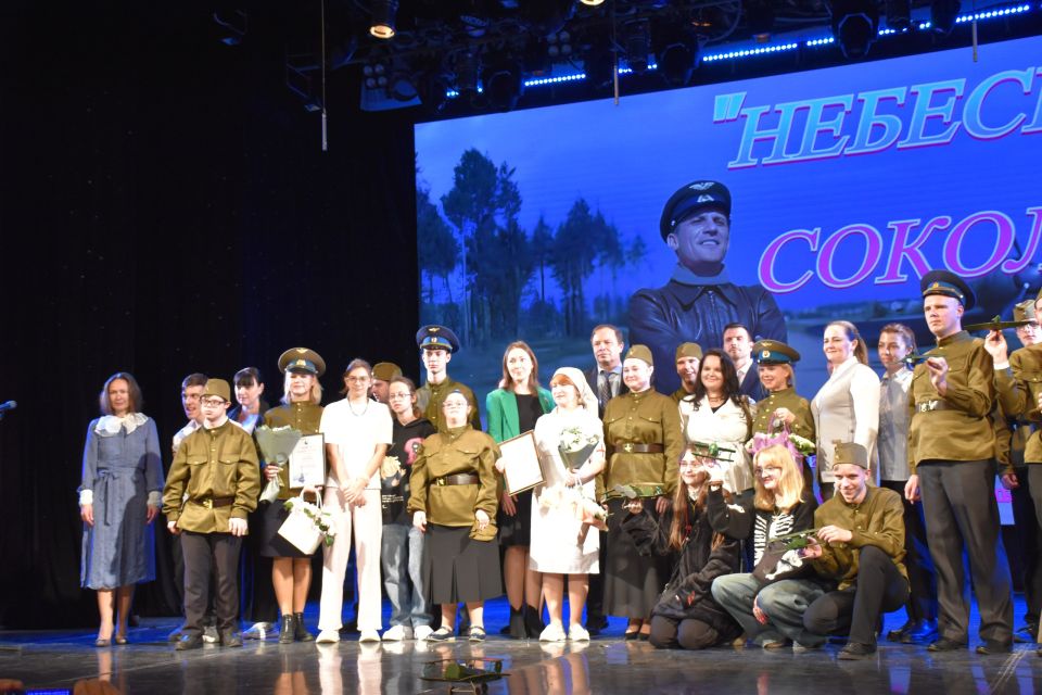 Александр Кулагин: В Севастопольском центре культуры и искусств состоялся театрализованный концерт, организованный коллективом Севастопольской РОО ИЦ "Особая молодежь" Александр Кулагин: В Севастопольском центре культуры и искусств состоялся театрализованный концерт, организованный коллективом Севастопольской РОО ИЦ "Особая молодежь"