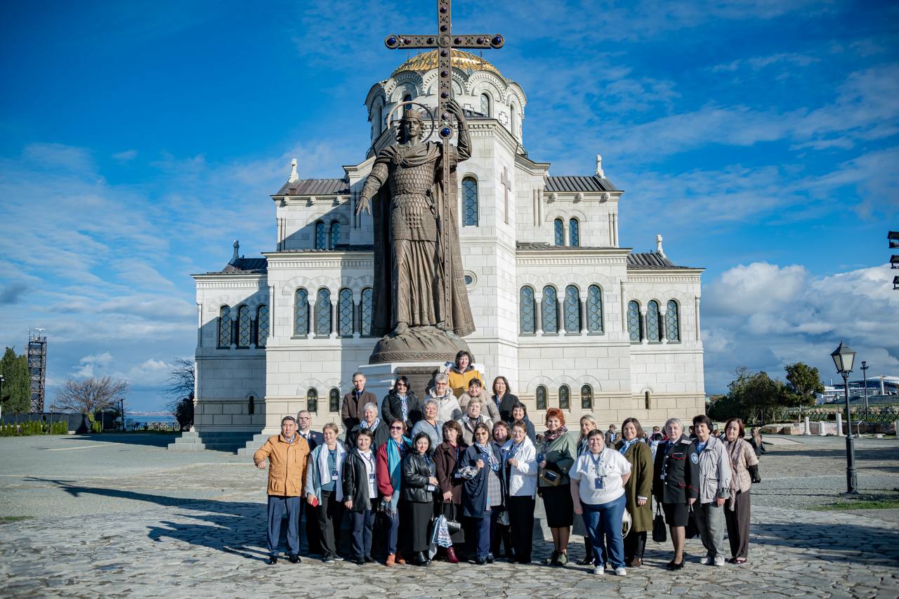 Игорь Михеев: Накануне побывал в музейно-храмовом комплексе «Новый Херсонес», где начала свою работу очередная сессия проекта «Клуб директоров» Игорь Михеев: Накануне побывал в музейно-храмовом комплексе «Новый Херсонес», где начала свою работу очередная сессия проекта «Клуб директоров»