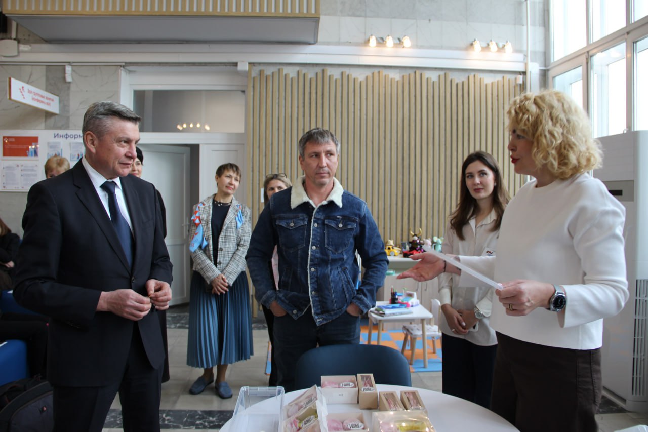 В Кадровом центре «Работа России» Севастополя прошел форум вакансий «Время возможностей для СВОих» для участников СВО и их близких В Кадровом центре «Работа России» Севастополя прошел форум вакансий «Время возможностей для СВОих» для участников СВО и их близких