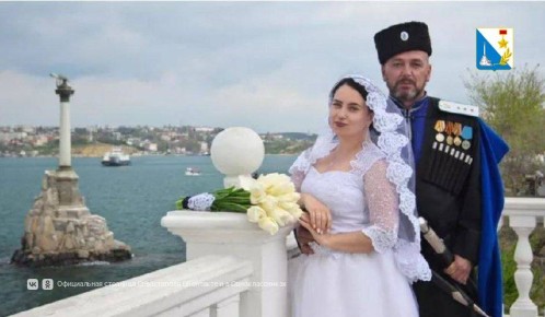 Губернатор Михаил Развожаев поздравил с Днём Матери-казачки