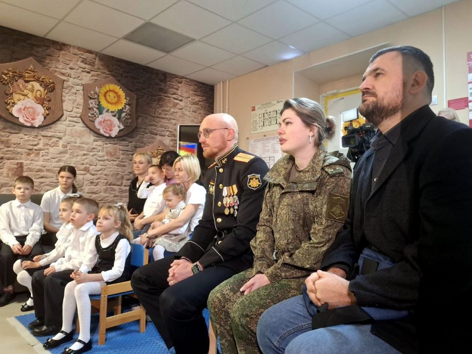 Участники программы "Севастополь — город Героев" посетили социальный приют