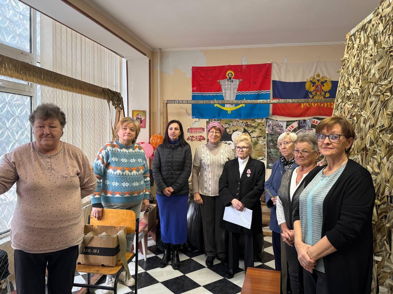Татьяна Лобач: В эти праздничные дни, посвященные самоотверженному труду волонтеров, вместе с партийцами поздравила еще две волонтерские организации Татьяна Лобач: В эти праздничные дни, посвященные самоотверженному труду волонтеров, вместе с партийцами поздравила еще две волонтерские организации