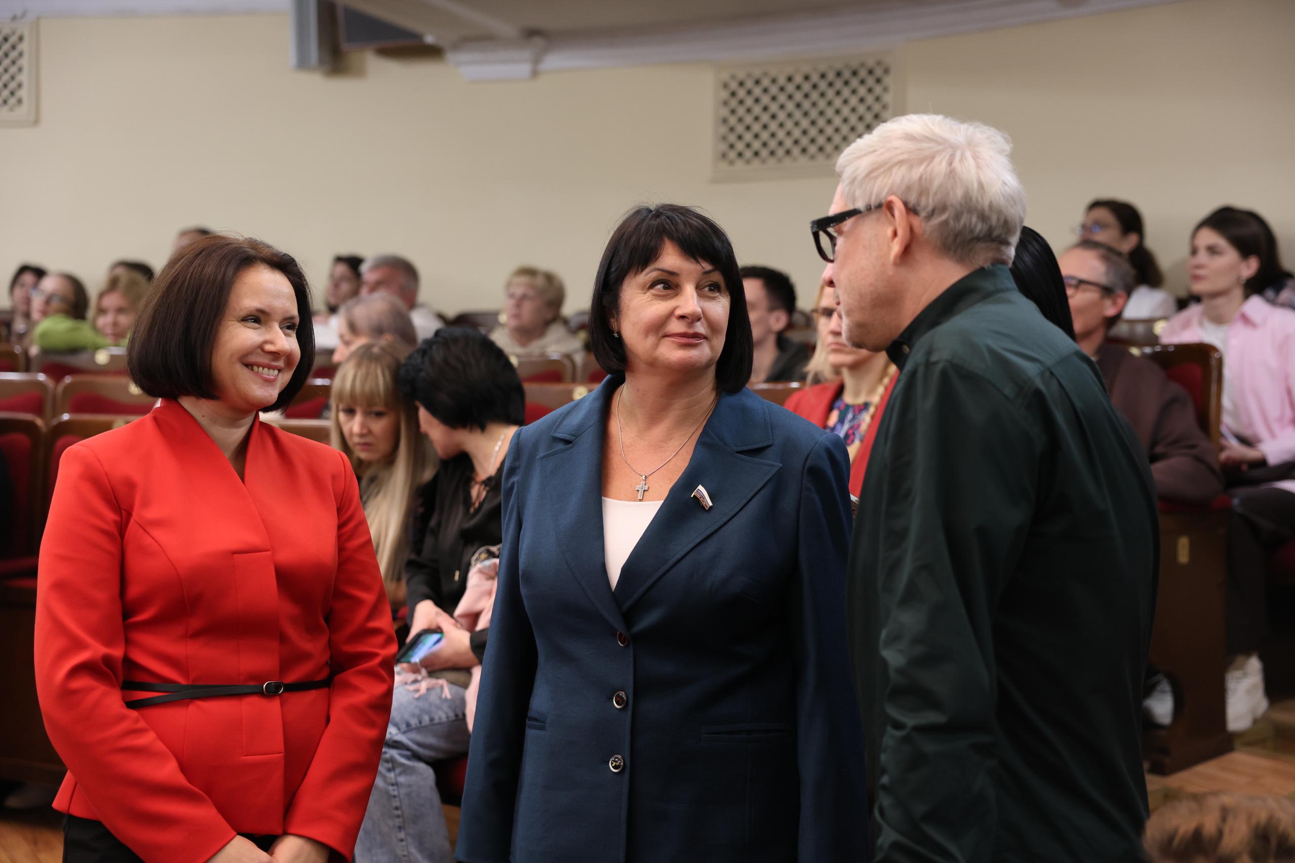 Татьяна Лобач: По инициативе Губернатора города Севастополя, Секретаря Севастопольского регионального отделения Партии «ЕДИНАЯ РОССИЯ» Михаила Развожаева, для севастопольцев, принимавших участие в очищении севастопольского... Татьяна Лобач: По инициативе Губернатора города Севастополя, Секретаря Севастопольского регионального отделения Партии «ЕДИНАЯ РОССИЯ» Михаила Развожаева, для севастопольцев, принимавших участие в очищении севастопольского...