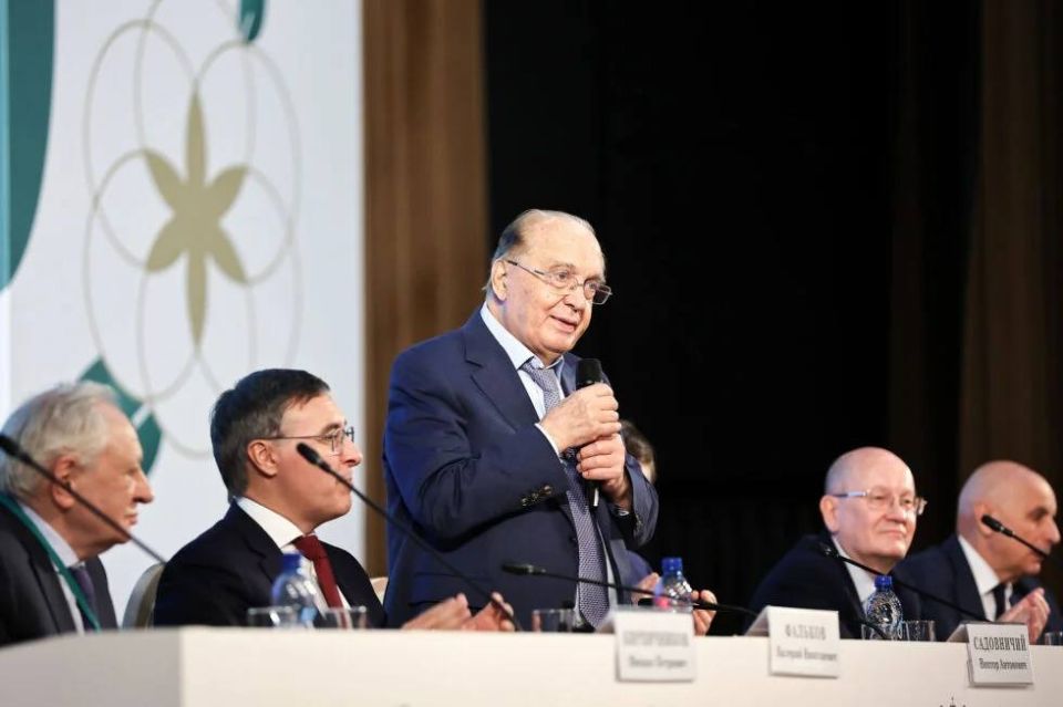 ������� ���������� ����� �15 ����� ������� � ����� �6 ����� ����������, � ����� ������� ����� � �������� �������� �24 ������� ������������� ������� ������� �� ������������� ������ �������������� � �������� ���������� �...