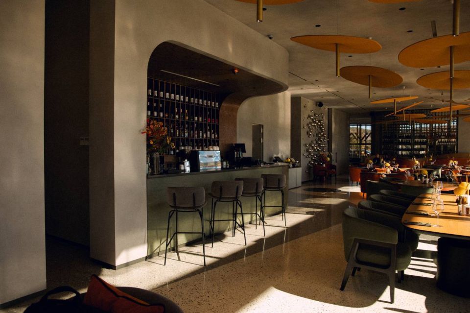 ��������������� ���������� AYA URBAN WINERY ����� ����������� ������������� ������ Russian Traveler Awards 2025