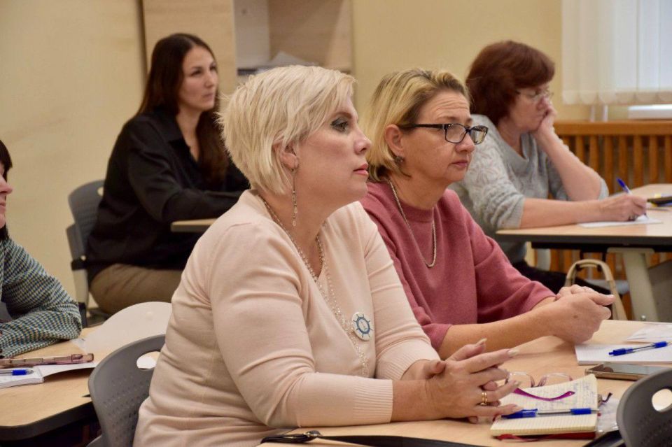 В Севастополе стартовал проект «Флагманская школа» В Севастополе стартовал проект «Флагманская школа»