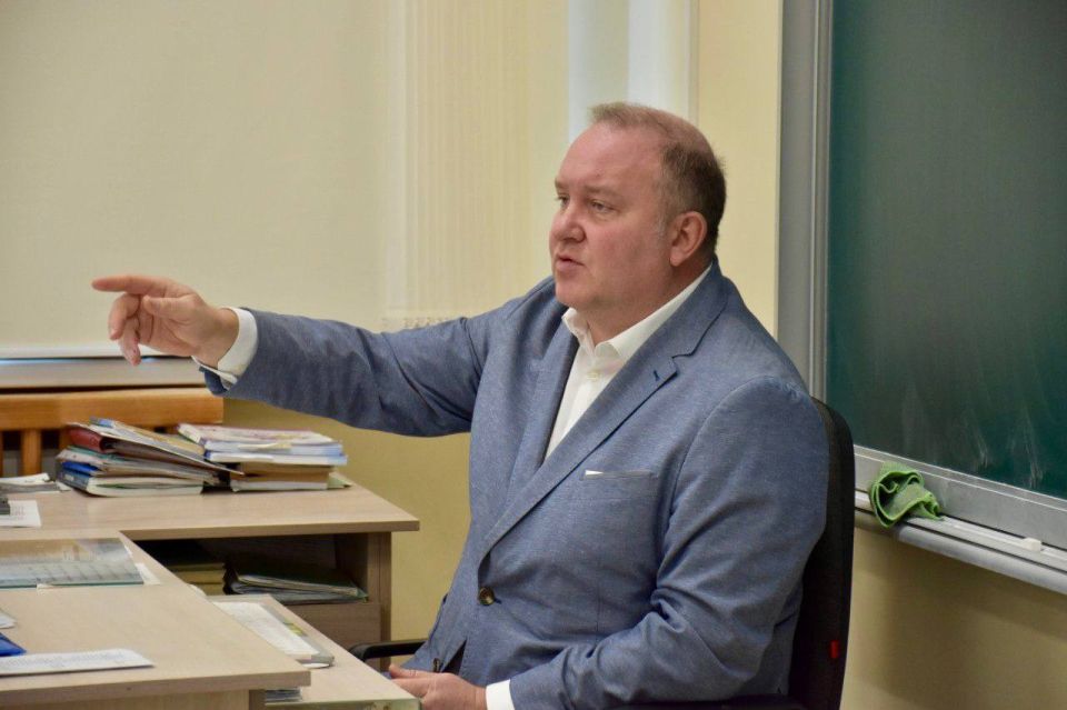 В Севастополе стартовал проект «Флагманская школа» В Севастополе стартовал проект «Флагманская школа»