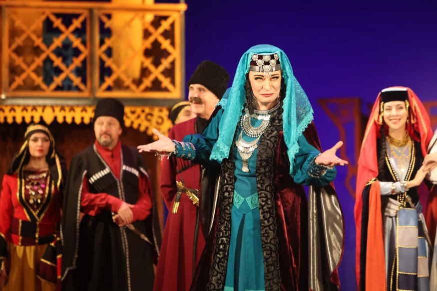 Отвлечься, развлечься и посмеяться: на сцену севастопольского театра им. Луначарского вернулась «Ханума»