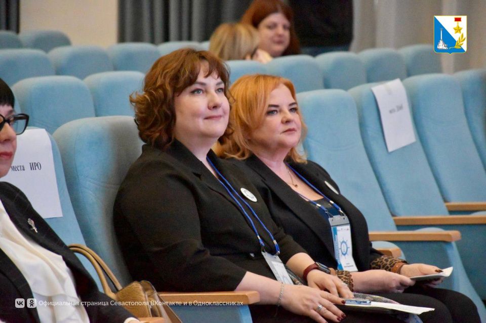 В Севастополе стартовал проект «Флагманская школа» В Севастополе стартовал проект «Флагманская школа»