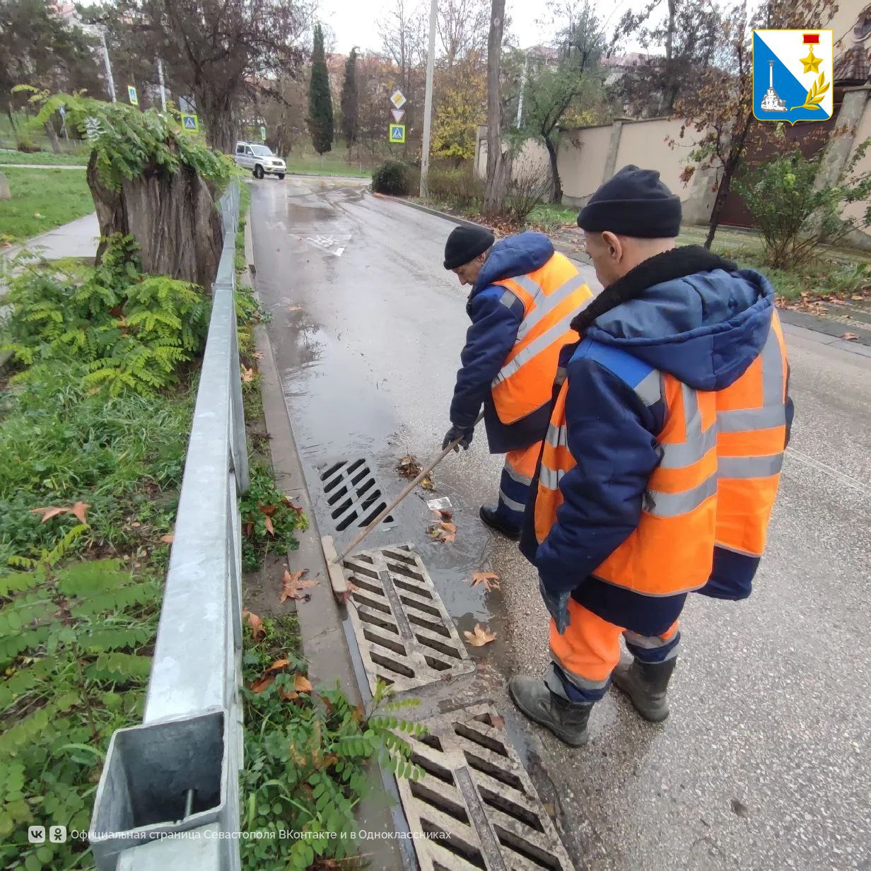 «Водоканал» усиленно очищает ливневые сети в Севастополе «Водоканал» усиленно очищает ливневые сети в Севастополе