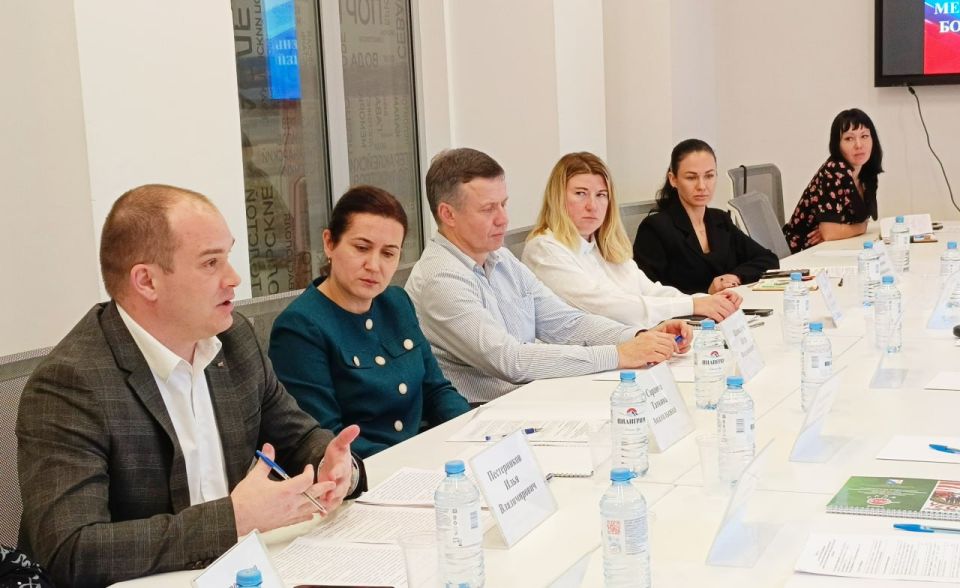 ���� �����������: ������ ������� � ������-������������ ����������� ����������� ������� ���������� ������������������ ����������������, ������������ � �������������� ��� ������ � ����������