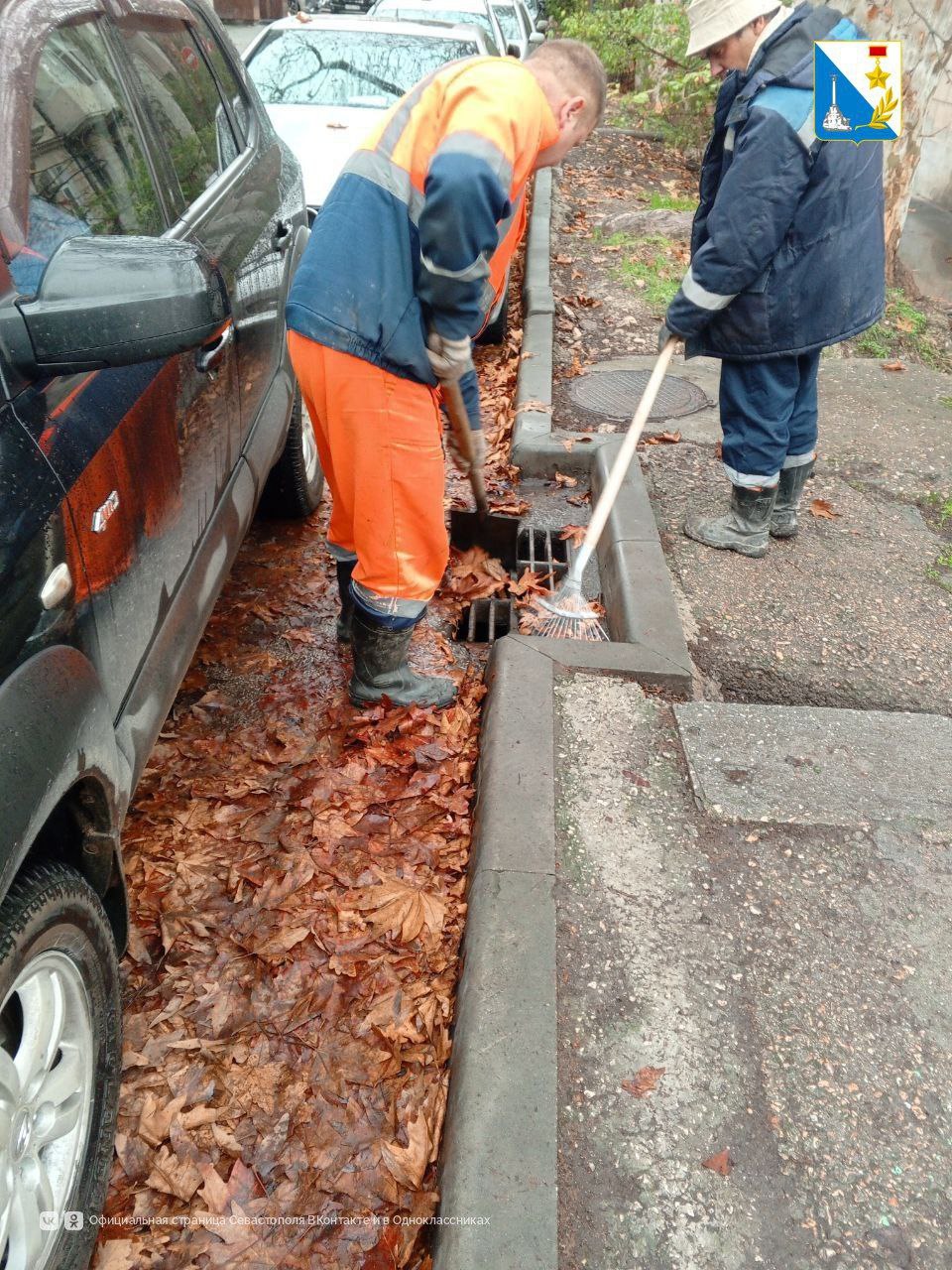 «Водоканал» усилил очистку ливневых сетей в Севастополе «Водоканал» усилил очистку ливневых сетей в Севастополе