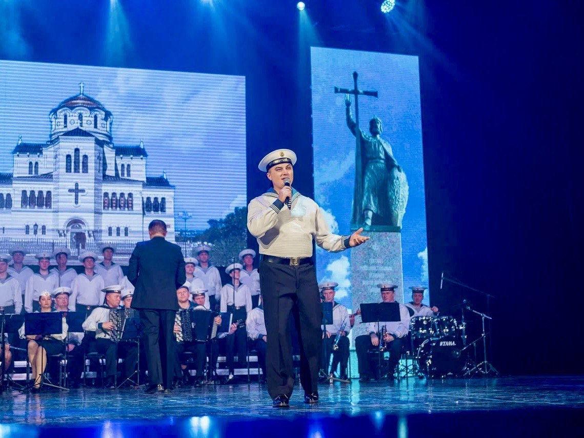 В Севастополе отметили День Героев Отечества В Севастополе отметили День Героев Отечества