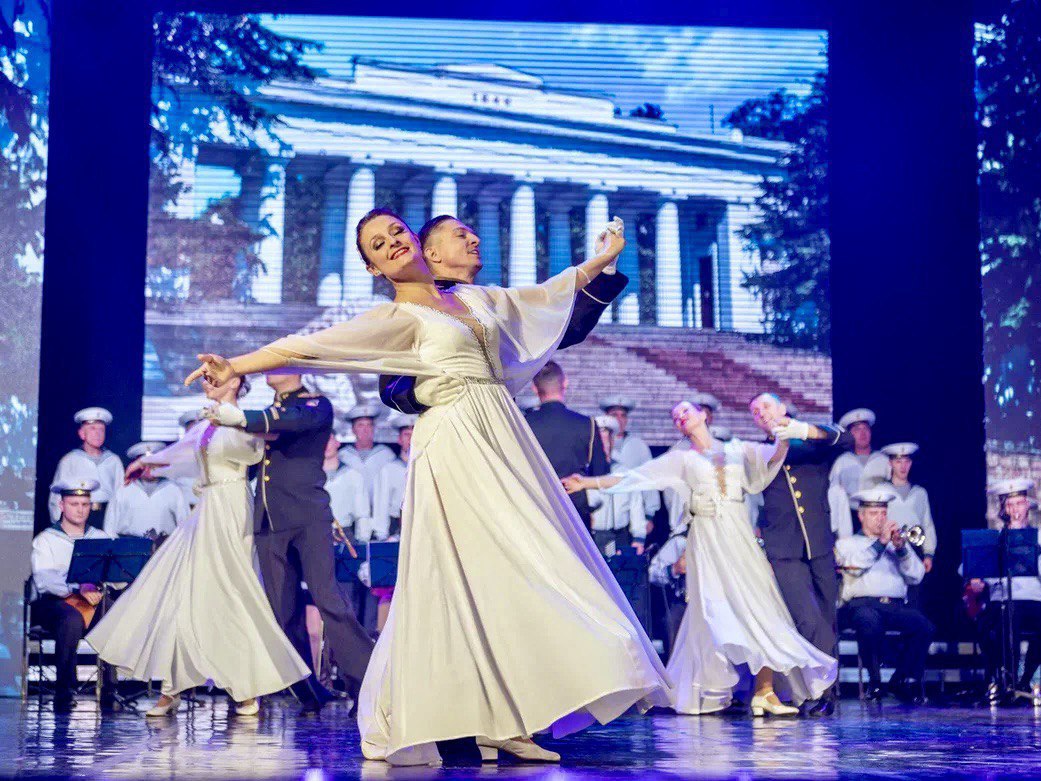 В Севастополе отметили День Героев Отечества В Севастополе отметили День Героев Отечества