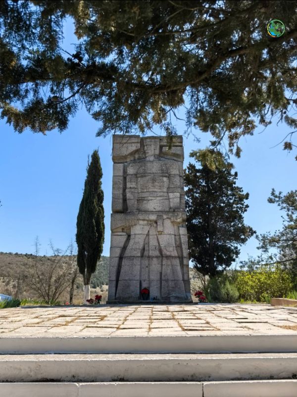 Санитарную рубку леса проведут в районе памятника «Воинам 7-й бригады морской пехоты» в селе Хмельницком с 10 по 13 декабря