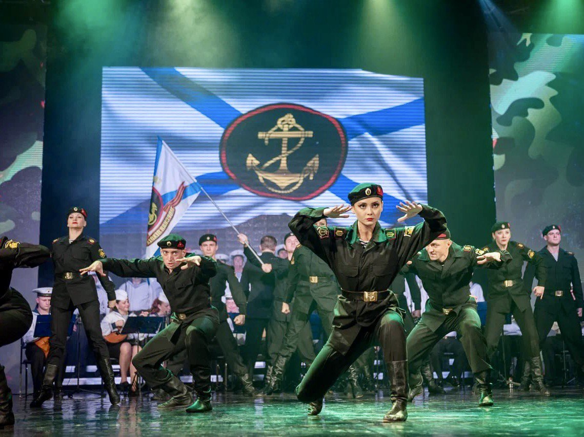 В Севастополе отметили День Героев Отечества В Севастополе отметили День Героев Отечества