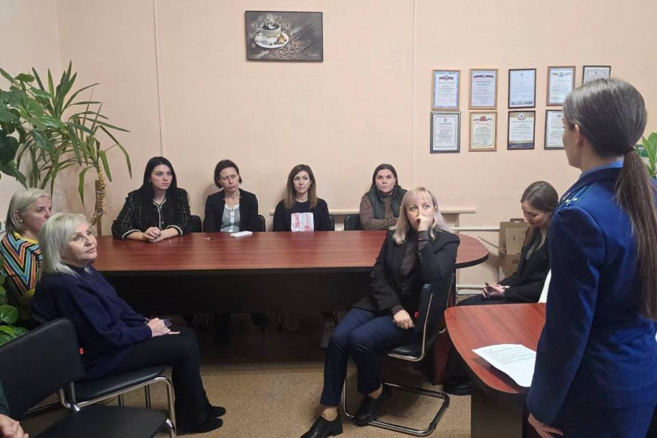 ����������� ������������ ������ �. ����������� � ������� ������������� ������������ �������������� ������ ������� ������-������, ������������ � �������������� ��� ������ � ����������