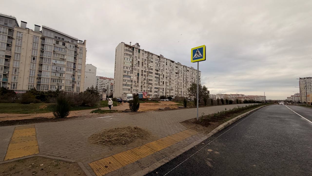 Власти Севастополя объяснили грядущими «археологическими исследованиями» дорогу к школе по «жиже грязи» Власти Севастополя объяснили грядущими «археологическими исследованиями» дорогу к школе по «жиже грязи»