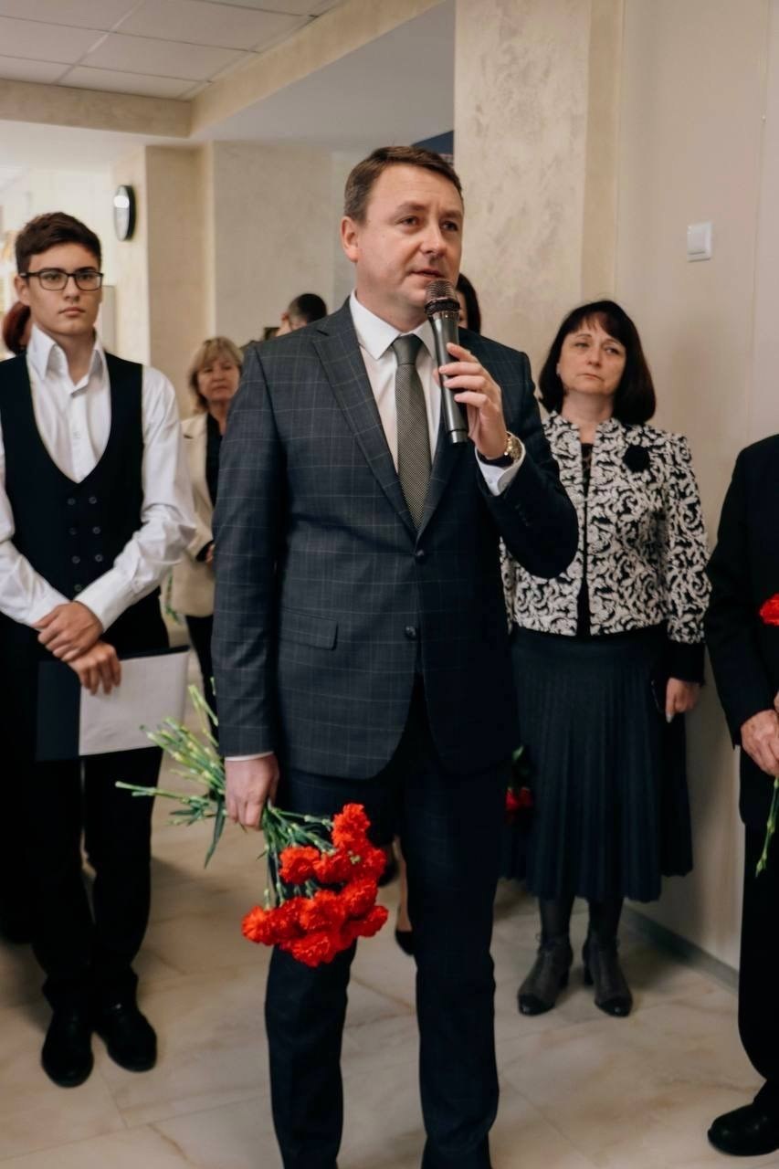 9 декабря 2025 года, в День Героев Отечества, Качинская школа 13 имени трижды Героя Александра Ивановича Покрышкина присоединилась 9 декабря 2025 года, в День Героев Отечества, Качинская школа 13 имени трижды Героя Александра Ивановича Покрышкина присоединилась