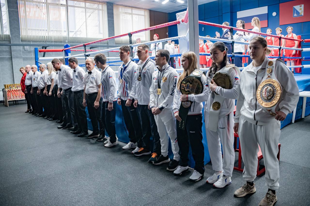 Сергей Резниченко: Сегодня приветствовал финалистов чемпионата и первенства города по боксу Сергей Резниченко: Сегодня приветствовал финалистов чемпионата и первенства города по боксу