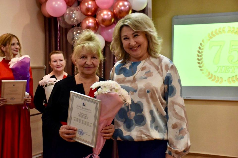 ������� ��� �10 ������� 75-������ ������!