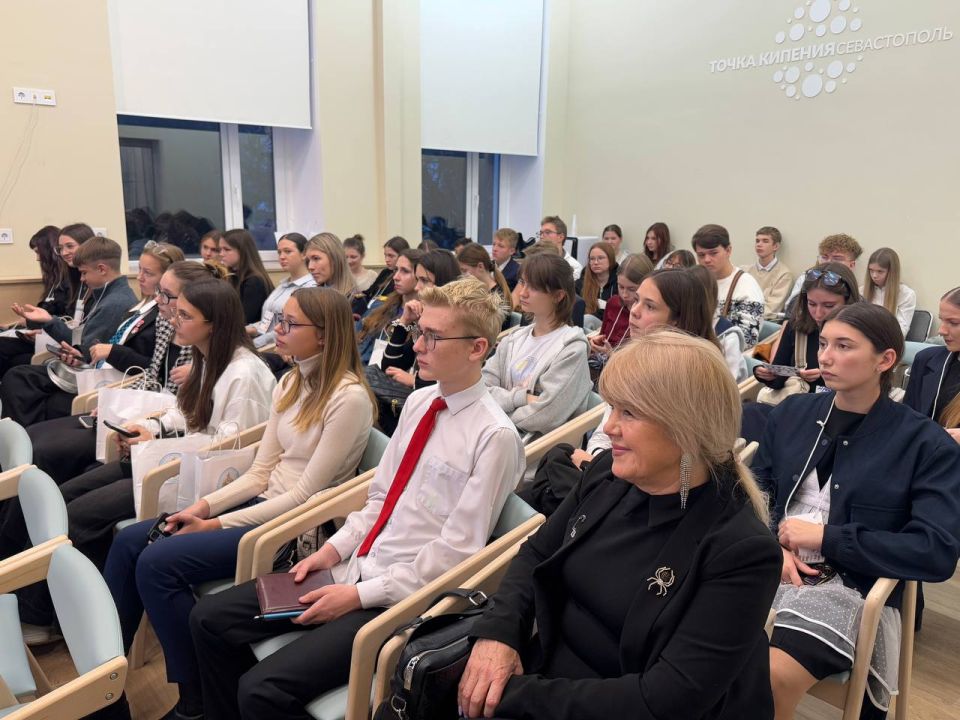 � ����������� ����������� ������� ������� � ��������� ������������ ������������ ����� ����������