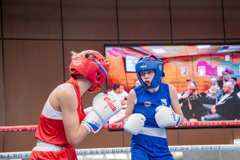 В центре бокса «Спартак» завершился Чемпионат города по боксу среди мужчин и женщин, а также Первенство среди юниоров и юношей и девушек В центре бокса «Спартак» завершился Чемпионат города по боксу среди мужчин и женщин, а также Первенство среди юниоров и юношей и девушек