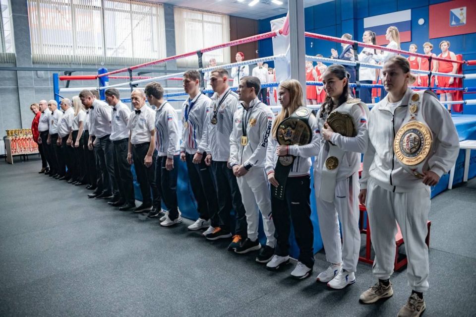 В центре бокса «Спартак» завершился Чемпионат города по боксу среди мужчин и женщин, а также Первенство среди юниоров и юношей и девушек В центре бокса «Спартак» завершился Чемпионат города по боксу среди мужчин и женщин, а также Первенство среди юниоров и юношей и девушек