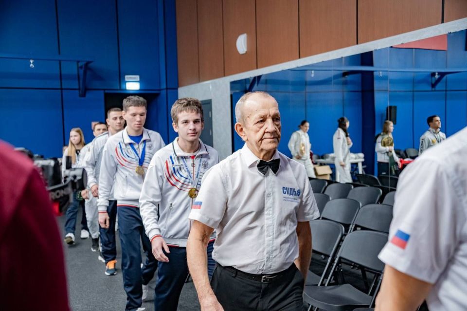 В центре бокса «Спартак» завершился Чемпионат города по боксу среди мужчин и женщин, а также Первенство среди юниоров и юношей и девушек В центре бокса «Спартак» завершился Чемпионат города по боксу среди мужчин и женщин, а также Первенство среди юниоров и юношей и девушек