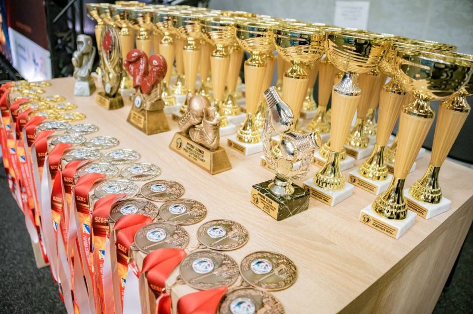 В центре бокса «Спартак» завершился Чемпионат города по боксу среди мужчин и женщин, а также Первенство среди юниоров и юношей и девушек В центре бокса «Спартак» завершился Чемпионат города по боксу среди мужчин и женщин, а также Первенство среди юниоров и юношей и девушек