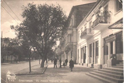 История одного участка на улице Ленина