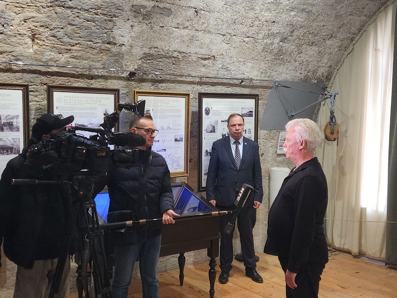 Александр Кулагин: В стенах Михайловской батареи открылась экспозиция, посвященная истории линкора Российского императорского флота "Императрица Мария" Александр Кулагин: В стенах Михайловской батареи открылась экспозиция, посвященная истории линкора Российского императорского флота "Императрица Мария"